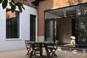 XLSR, lightfull garden apartment in the city center of Ghent